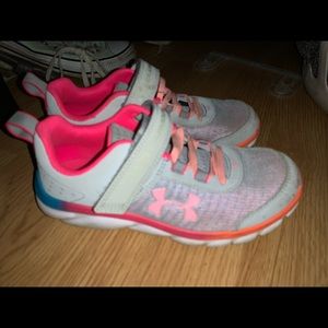 Girls size 2 under armour shoes